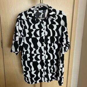 Princess Polly Black and White Wave Button Down Shirt